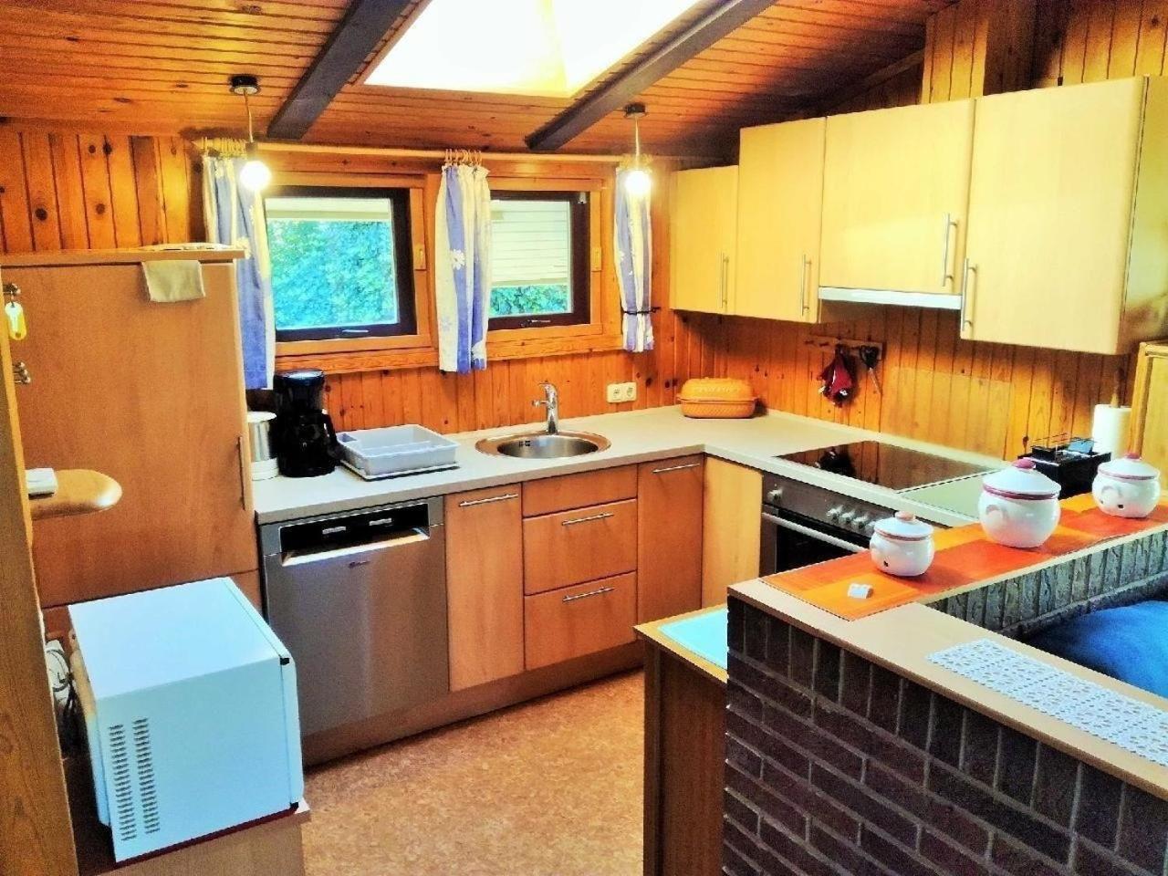 Freistehendes Ferienhaus In Rott Mit Eigenem Garten, Schoener Weitblick, Klimaanlage, Sauna Und Kamin Extertal Luaran gambar