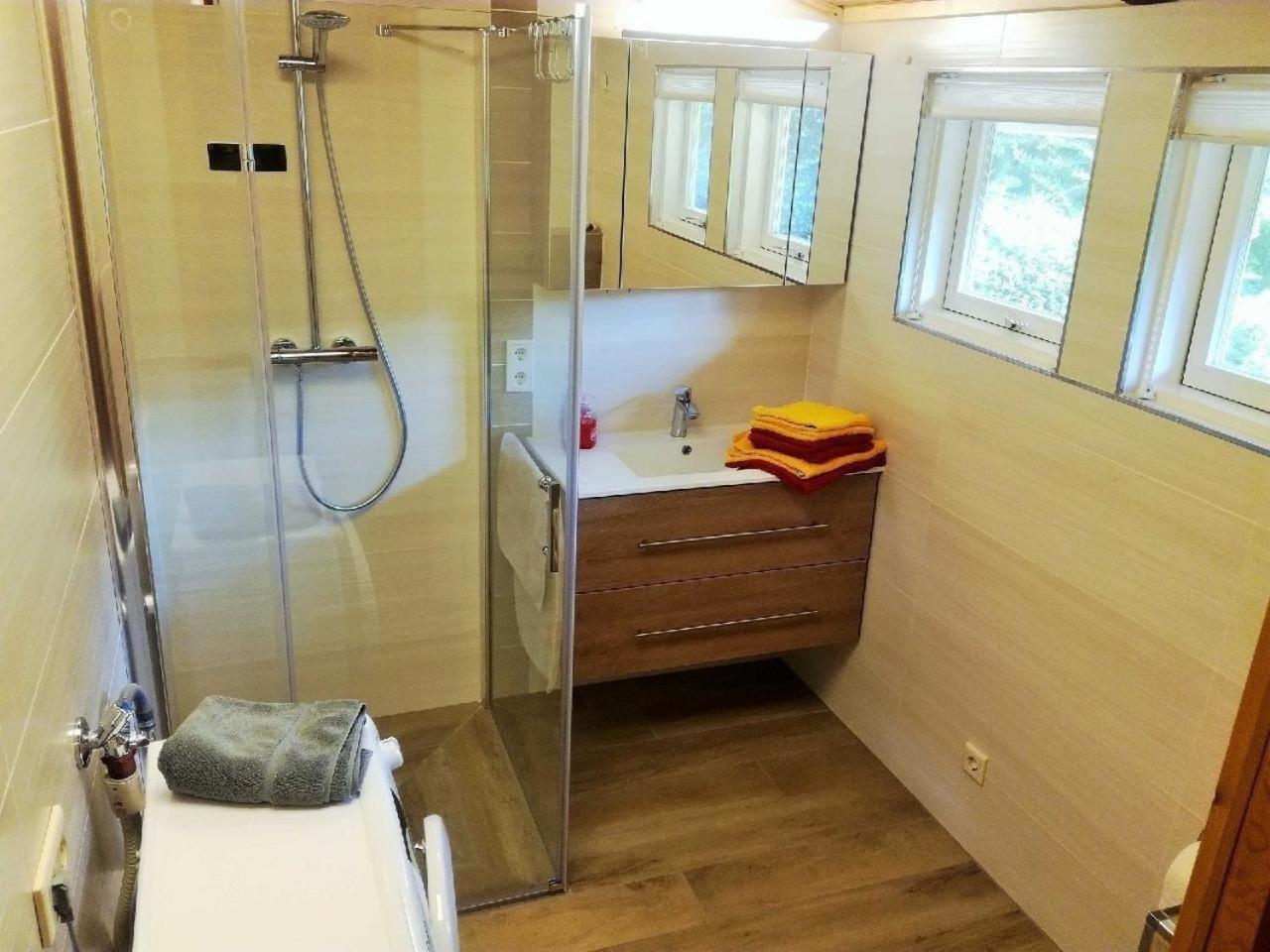 Freistehendes Ferienhaus In Rott Mit Eigenem Garten, Schoener Weitblick, Klimaanlage, Sauna Und Kamin Extertal Luaran gambar